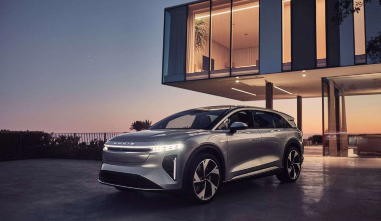 Lucid Gravity SUV Gone In 60 Seconds