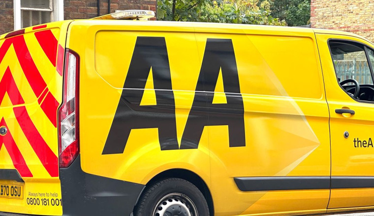 AA issues warning to anyone who drives at night