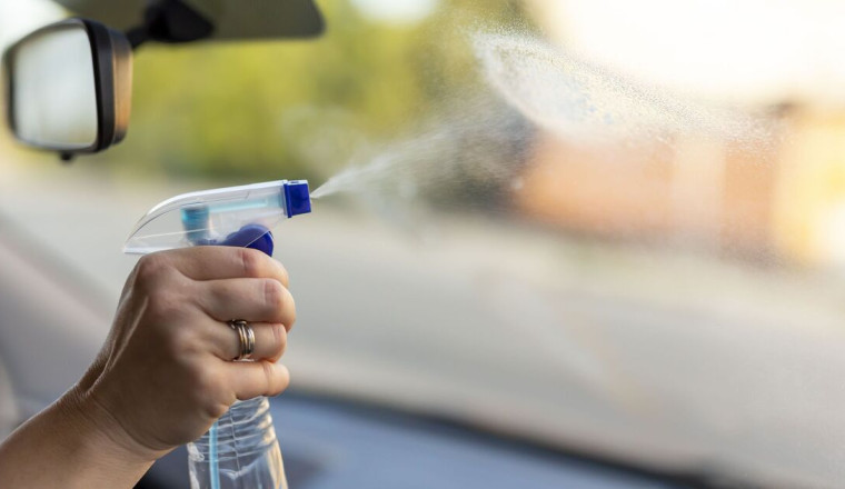 Drivers urged to spray windows with vinegar this autumn