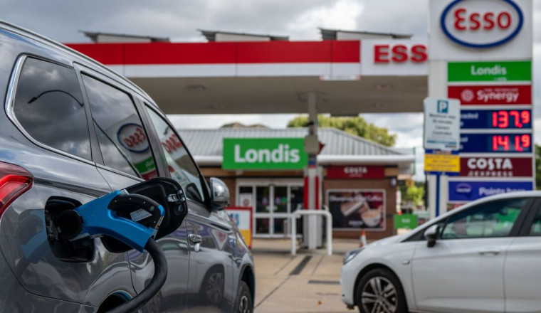 Every UK petrol and diesel driver told to do 1 thing in brutal cold snap