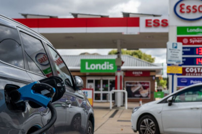 Every UK petrol and diesel driver told to do 1 thing in brutal cold snap