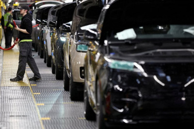 'Just one week from collapse': Suppliers on the brink as Jaguar Land Rover resumes after hack