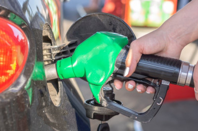 Motorists being 'ripped off' at pumps, data suggests
