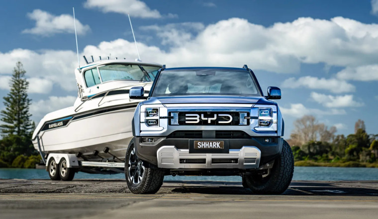 BYD Shark 6 Review: Tech-Savvy Hybrid Ute for the New Generation