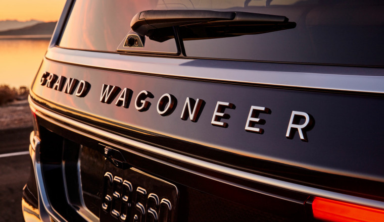 Jeep’s Flagship SUV Is Literally Falling Apart