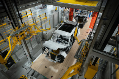 JLR prepares to build first cars since August 
