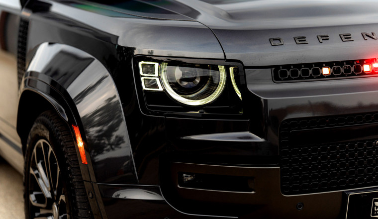 This Armored Defender Octa Has The Perfect Exit For Bad Dates
