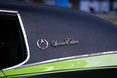 These Are The Coolest Cars With Vinyl Roofs