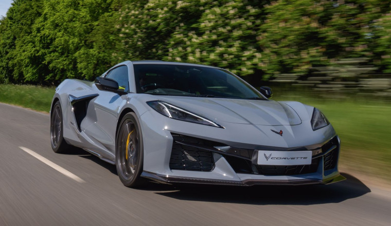 2025 Chevrolet Corvette E-Ray | UK Review