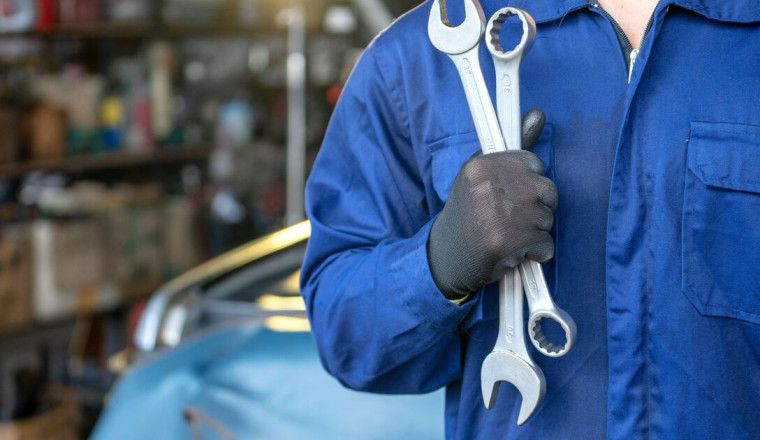Expert reveals hidden car compartment ‘mechanics don’t want you to know’