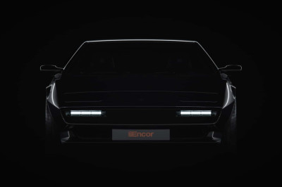 The Lotus Esprit V8 Returns With a Carbon Fiber Body and an Insane Price Tag