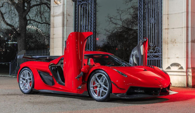 Delivery-mile Koenigsegg Jesko Attack for sale