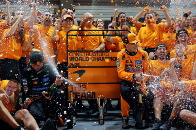 McLaren wins back-to-back F1 constructors' title