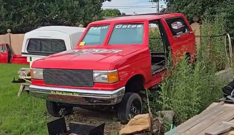 This Ford Bronco Once Had the World’s Loudest Car Audio System. Now It’s Being Revived