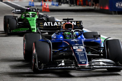 Williams handed double DQ in Singapore