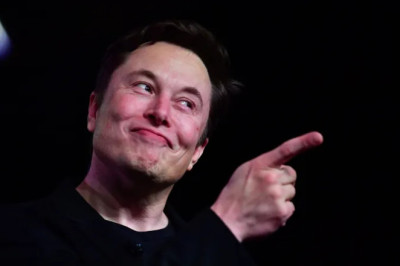 Doom, Gloom, Bla, Bla ... Elon's Doing Just Fine!