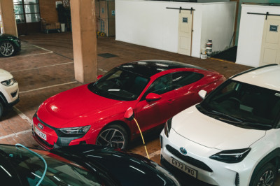 How to spend less charging your electric company car