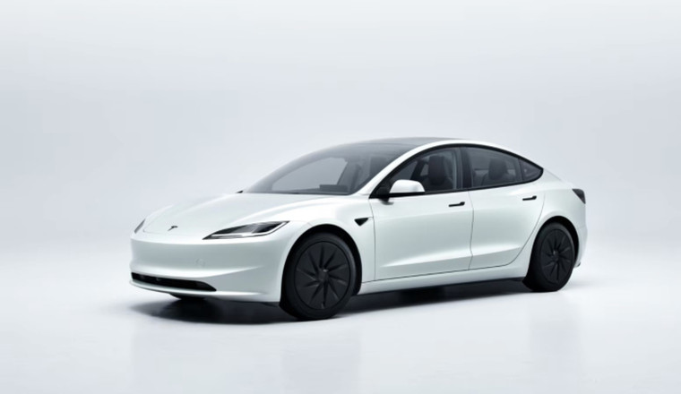 New Tesla Model 3 Standard Costs $38,380 And Doesn't Even Have A Radio