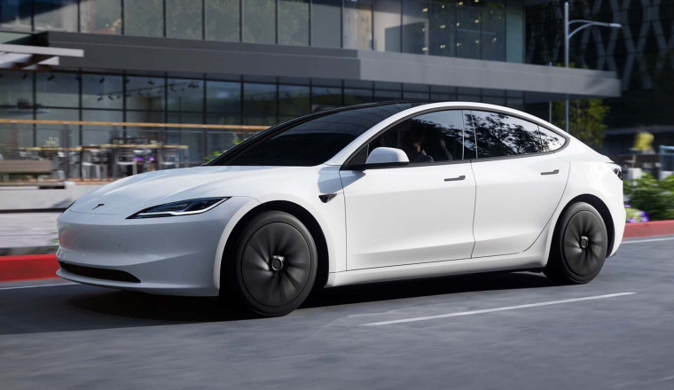 Tesla Surprises Us With a Cheap New Model 3 Standard