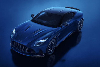 Aston Martin V8 2+2 S: Small Tweaks, Big Impact on the Classic Grand Tourer