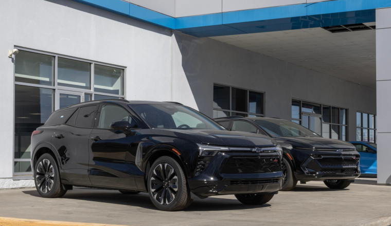 GM Abruptly Cancels $7,500 EV Lease Credit Extension After Republican Senator Complains