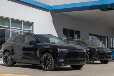 GM Abruptly Cancels $7,500 EV Lease Credit Extension After Republican Senator Complains