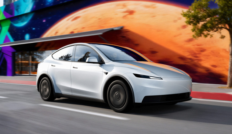 Tesla reveals cut-price Model 3 and Model Y