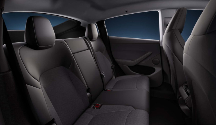 The Base Tesla Model Y Still Has a Glass Roof. You Just Can't See It From Inside