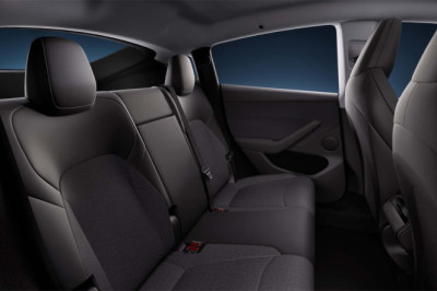 The Base Tesla Model Y Still Has a Glass Roof. You Just Can't See It From Inside