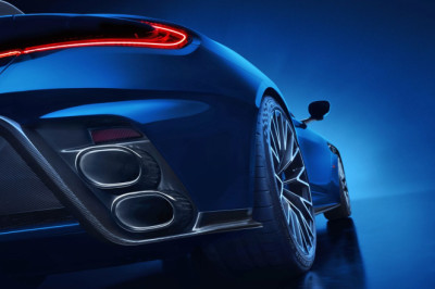 Aston unveils new 'pinnacle' 700hp DB12 S