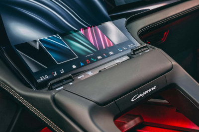 Don't Worry, Porsches Will 'Always' Have a Volume Knob