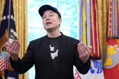 Elon Musk's Record Tesla Pay Package Could Net Him Tens Of Billions Even If He Does A Bad Job