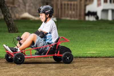 Last Chance To Grab Your Kid a Sweet Razor Dune Buggy for Under $500 With This Amazon October Prime Day Deal