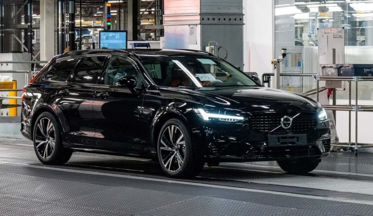This Is The Last Volvo V90