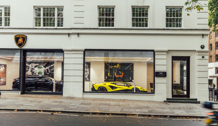 Lamborghini Fenomeno stars at new flagship London showroom