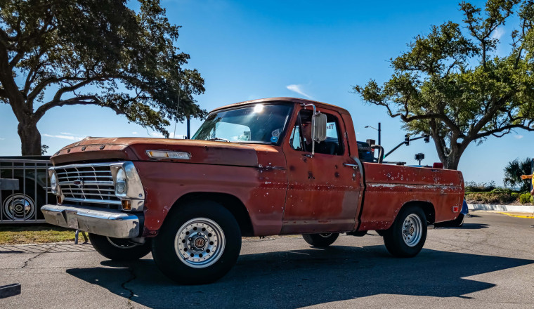 When Did Ford Switch From The F-100 To The F-150?