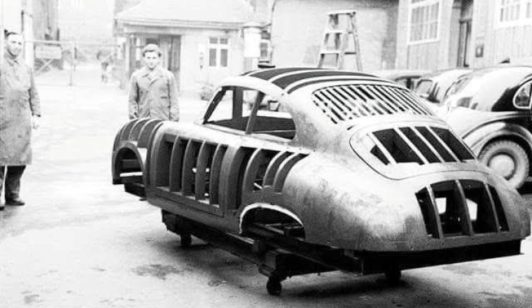 The 1948 Porsche 356 Coupé No 1