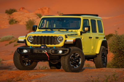Some Jeep Hybrids Bricked After Disastrous Weekend OTA Software Update