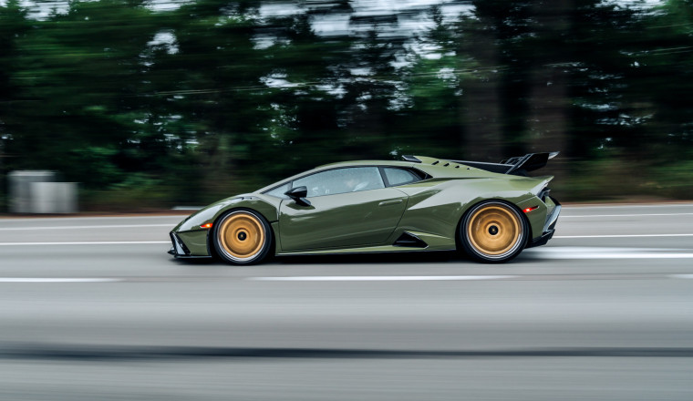 Why Does The Lamborghini Huracan Need 8 Oil Drain Plugs?