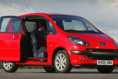10 Of The Strangest French Cars