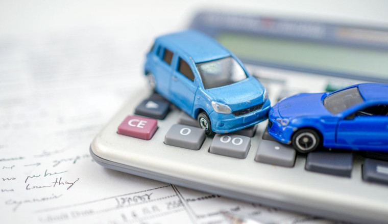 AD FEATURE: Top tips to reduce car insurance costs including when to review your policy