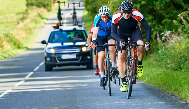 DVSA issues alert to drivers on rules for overtaking cyclists