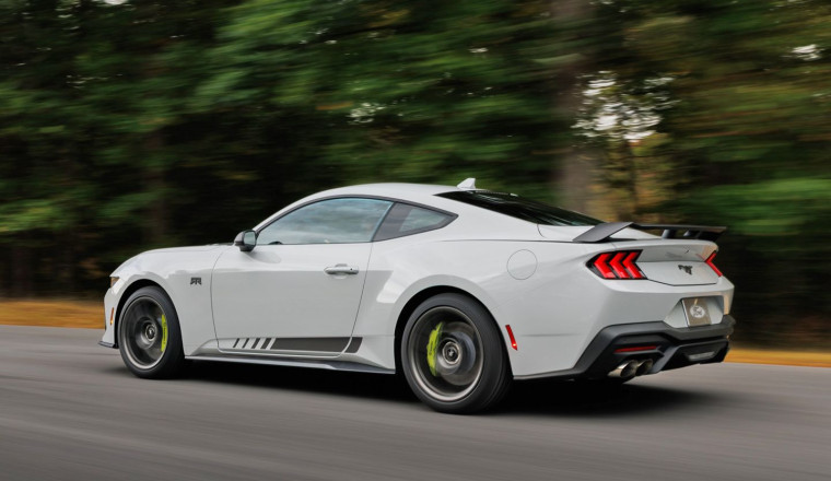 Ford reveals factory-built Mustang RTR