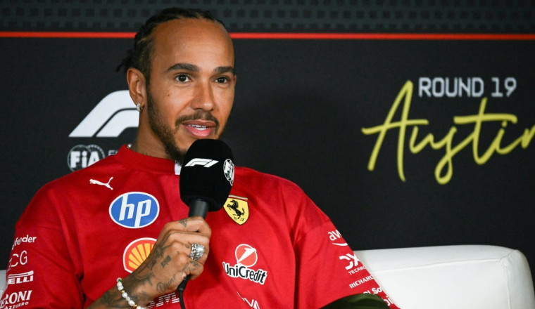 Hamilton: Horner to Ferrari rumours 'distracting'