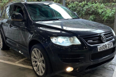 Buy This V10 VW Touareg R50 For Under £10,000