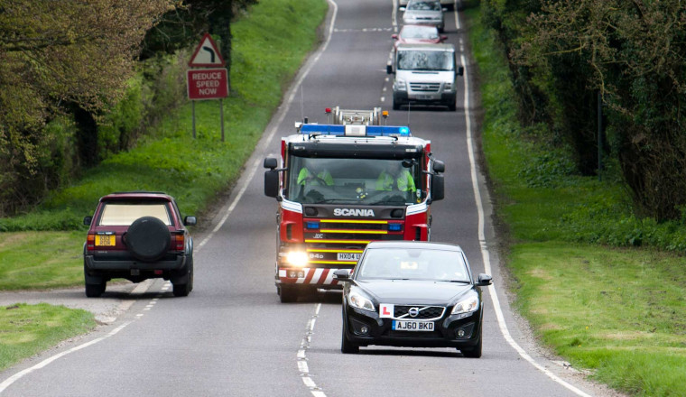 How to pull over safely for emergency vehicles