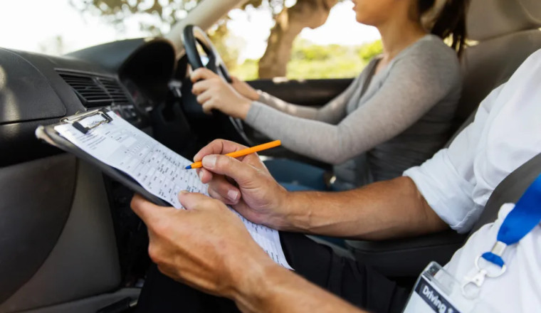 Key Signs Your Driving Instructor Isn’t Qualified Amid Crackdown