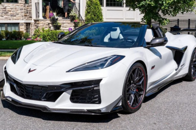 Man buys new Chevrolet Corvette for £123,000 then makes astonishing decision