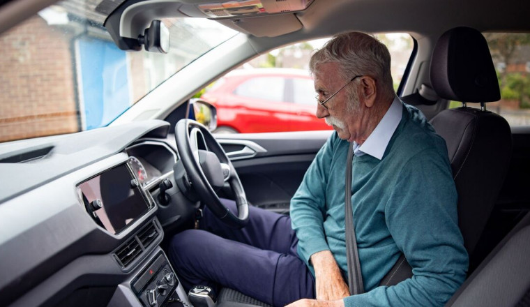 One sign that your driver is teaching you illegally