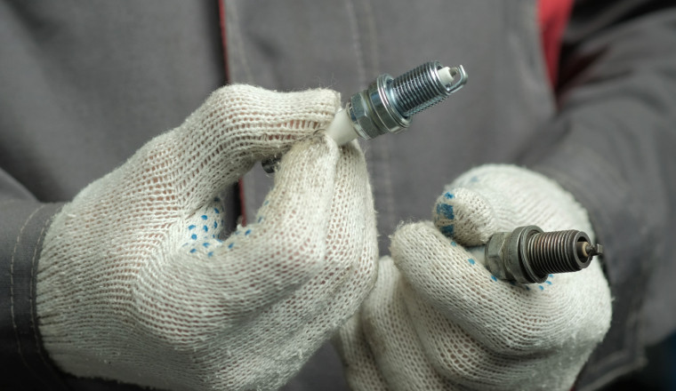 The Pros & Cons Of Hotter Vs. Colder Spark Plugs